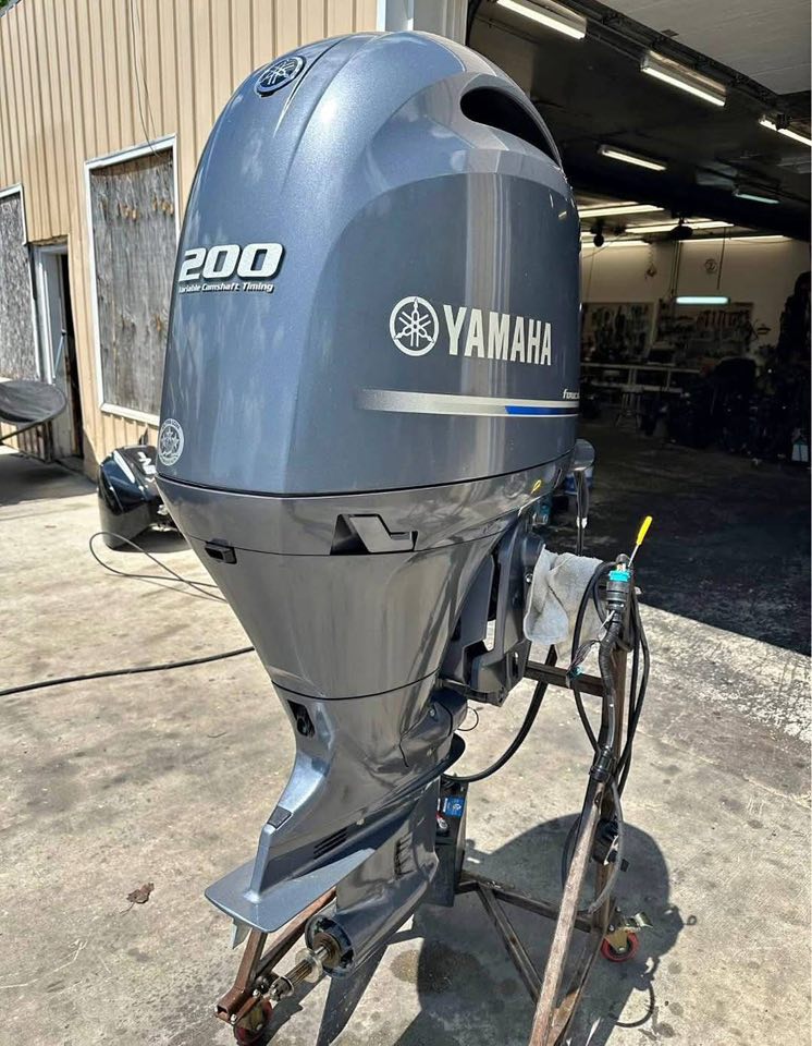 Yamaha Outboard Engine